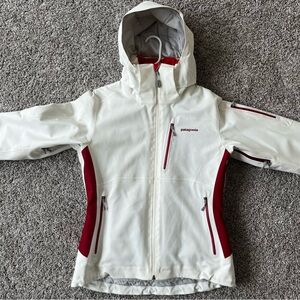 Patagonia women’s ski jacket size medium